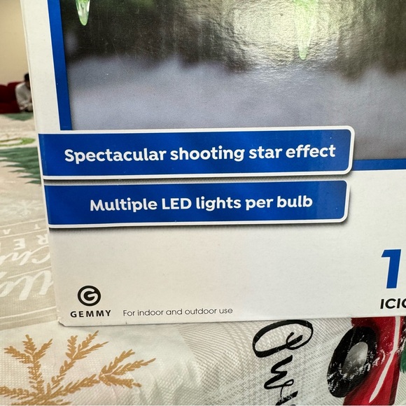 Gemmy Lightshow Shooting Star Multi-Color LED Falling Icicle Lights Set of 10 - Picture 7 of 9